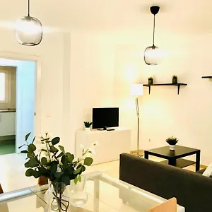 Apartment Agua Iv & Seasonal Pool By Ele, Málaga
